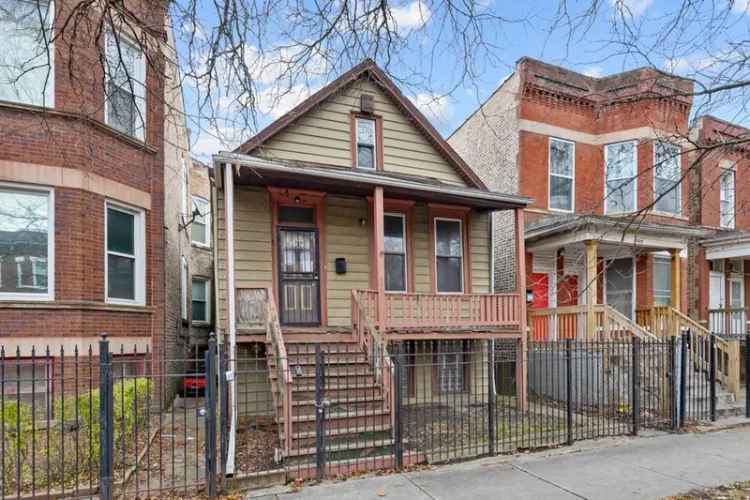 Single-family house For Sale in 5527, South Loomis Boulevard, Chicago, Illinois