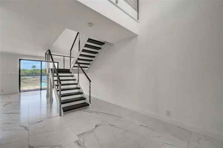 House For Sale in Fort Lauderdale, Florida