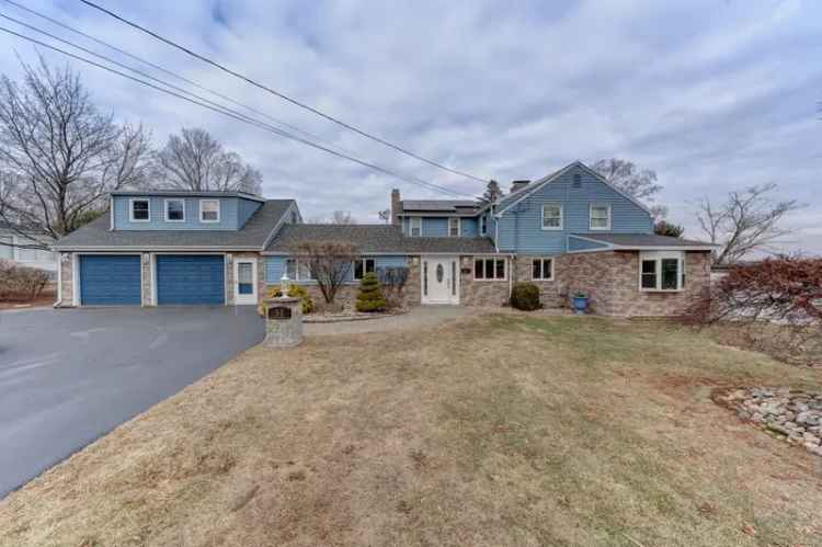 Single-family house For Sale in 51, Clovercrest Road, Wethersfield, Connecticut