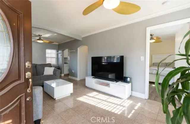 Single-family house For Sale in 1390, Gundry Avenue, Long Beach, California