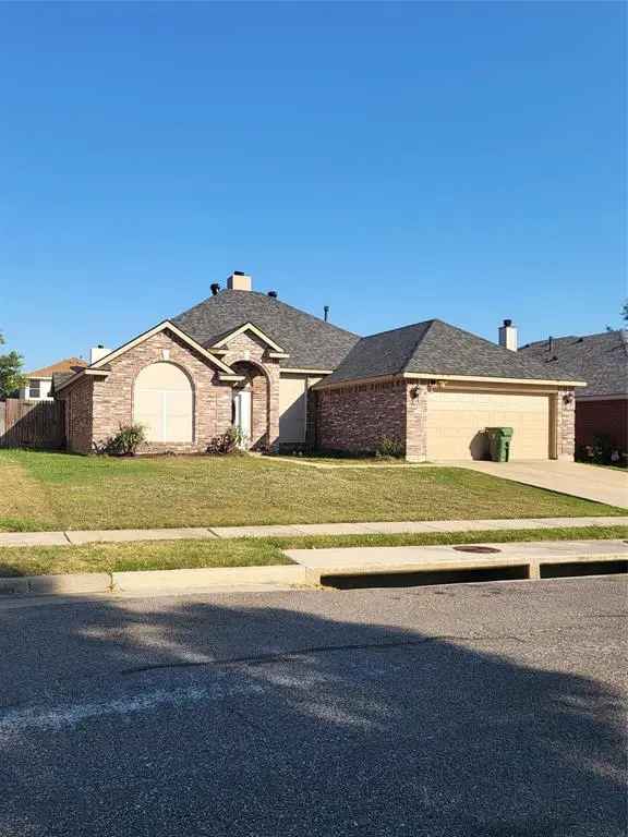 Single-family house For Rent in Arlington, Texas