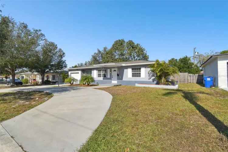 Single-family house For Sale in 5239, 22nd Avenue North, Saint Petersburg, Florida