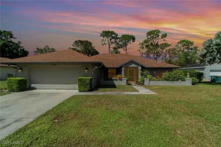 Single-family house For Sale in East Naples, Florida