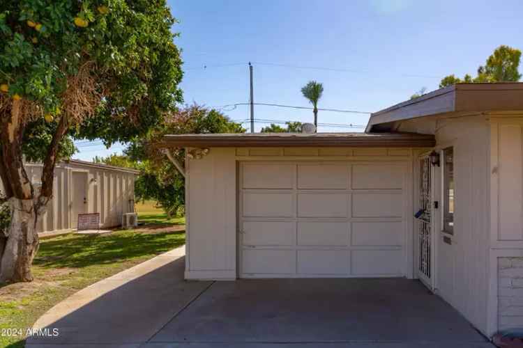 House For Sale in 10621, West Oakmont Drive, Sun City, Arizona