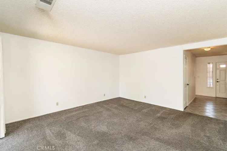 Condo For Sale in Apple Valley, California