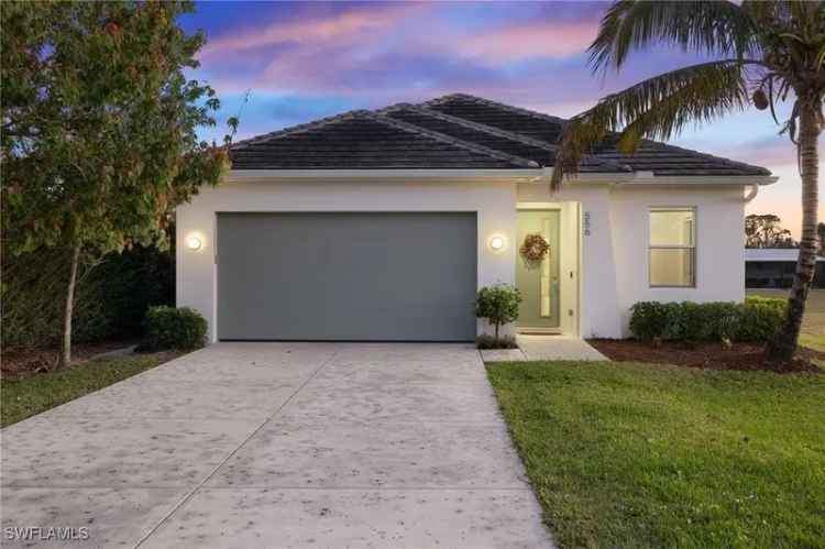 Single-family house For Sale in 556, 103rd Avenue North, Florida