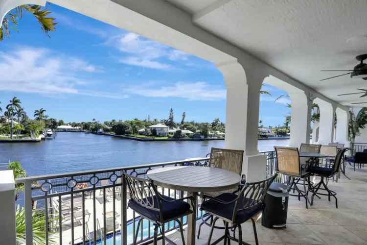 House For Sale in Boynton Beach, Florida