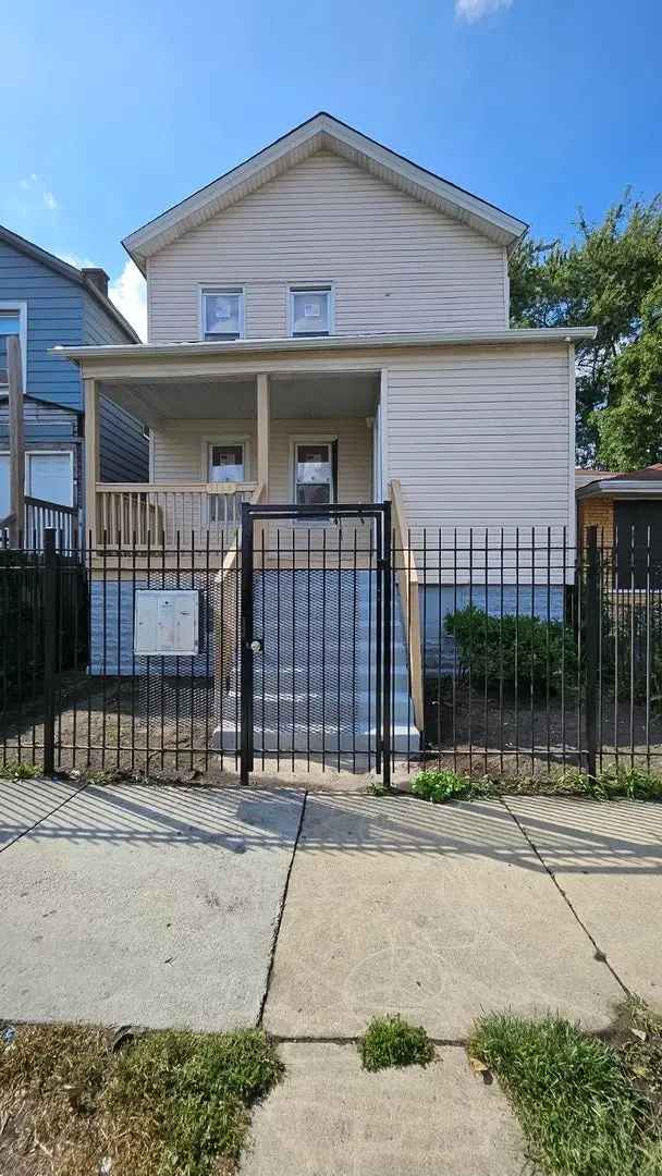 Multi-family house For Sale in 5144, South Princeton Avenue, Chicago, Illinois