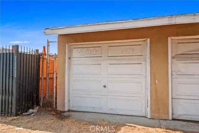 Multi-family house For Sale in Gardena, California