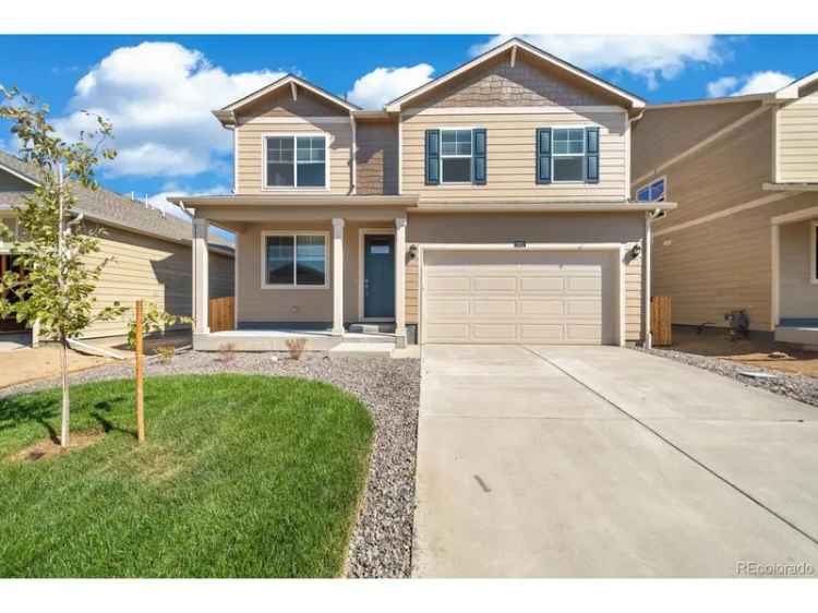 Single-family house For Sale in Greeley, Colorado