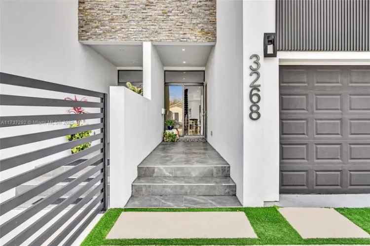 House For Sale in 3268, Southwest 23rd Terrace, Miami, Florida