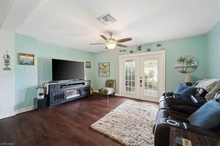 Single-family house For Sale in East Naples, Florida