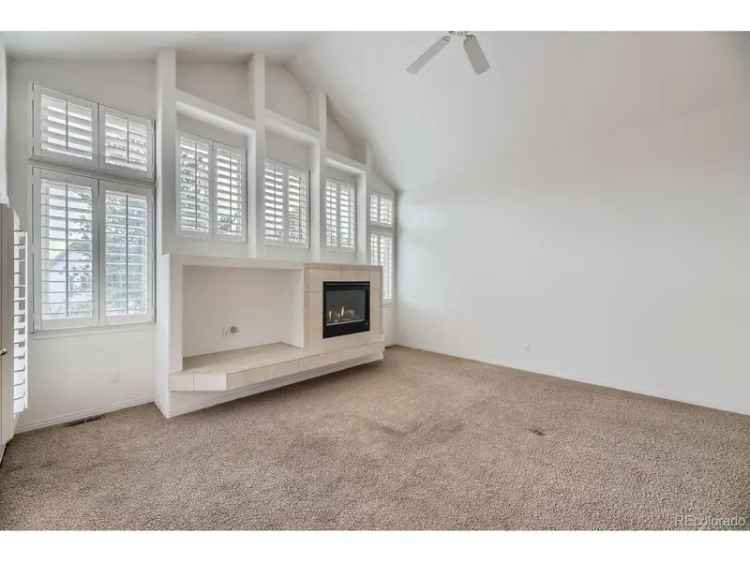 Single-family house For Sale in 10054, West Vassar Place, Lakewood, Colorado