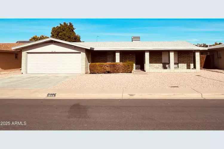 Single-family house For Sale in 5144, East Emelita Circle, Mesa, Arizona