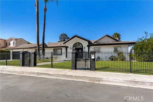 Single-family house For Sale in 18841, Pasadero Drive, Los Angeles, California