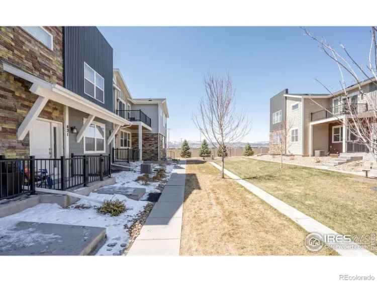 House For Sale in 821, Robert Street, Longmont, Colorado