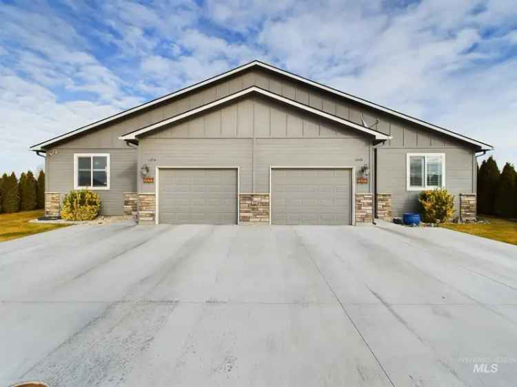 House For Sale in 1660, Northeast Cinder Loop, Mountain Home, Idaho