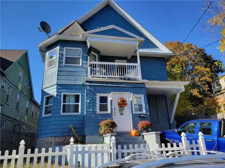 Multi-family house For Sale in 175, Chestnut Avenue, Waterbury, Connecticut