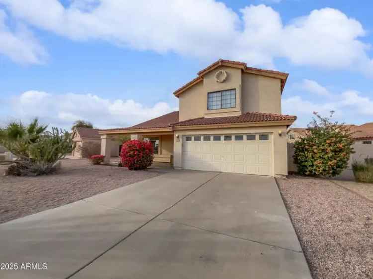 Single-family house For Sale in 3732, East South Fork Drive, Phoenix, Arizona