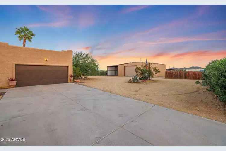 Single-family house For Sale in Phoenix, Arizona