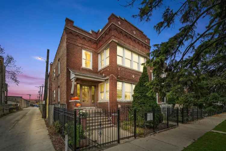 Multi-family house For Sale in 2244, North Springfield Avenue, Chicago, Illinois