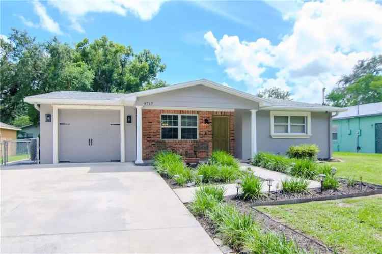 Single-family house For Sale in 9717, North Rome Avenue, Tampa, Florida