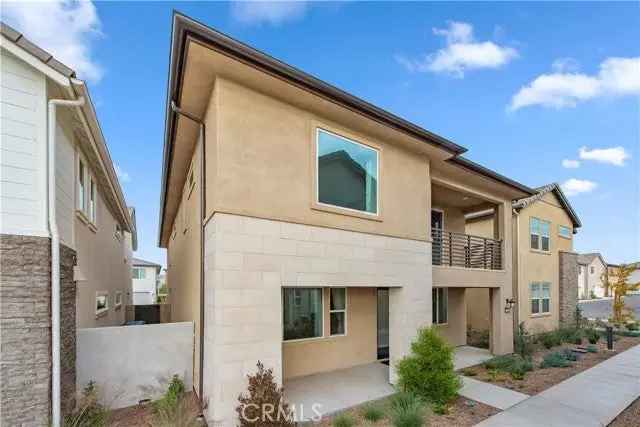 Condo For Sale in Irvine, California