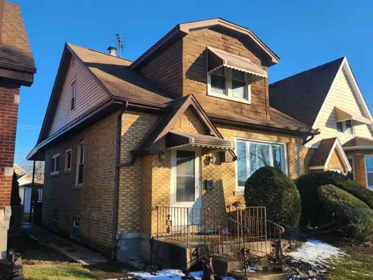 Single-family house For Sale in 3751, North Oriole Avenue, Chicago, Illinois