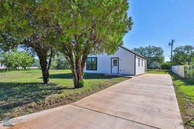 Single-family house For Sale in 2149, Lillius Street, Abilene, Texas