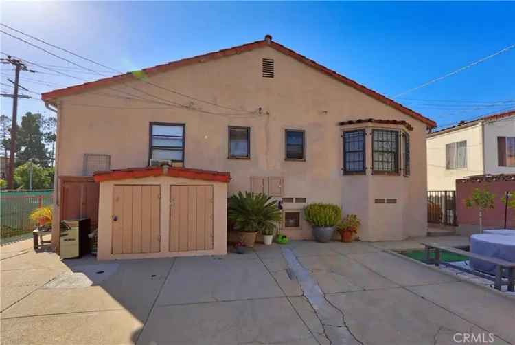 Multi-family house For Sale in Los Angeles, California