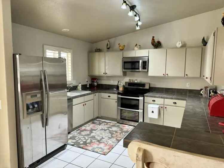 Single-family house For Sale in 54205, Avenida Alvarado, La Quinta, California