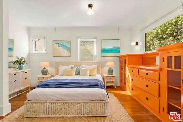 Multi-family house For Sale in 2209, Marian Place, Los Angeles, California