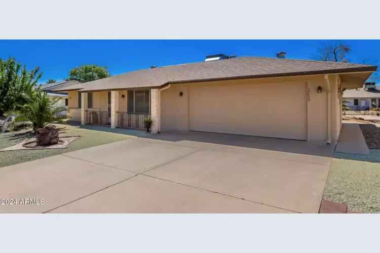 Single-family house For Sale in 13439, West Castle Rock Drive, Sun City West, Arizona