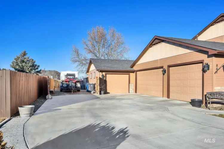 Single-family house For Sale in 862, West Trine Loop, Nampa, Idaho