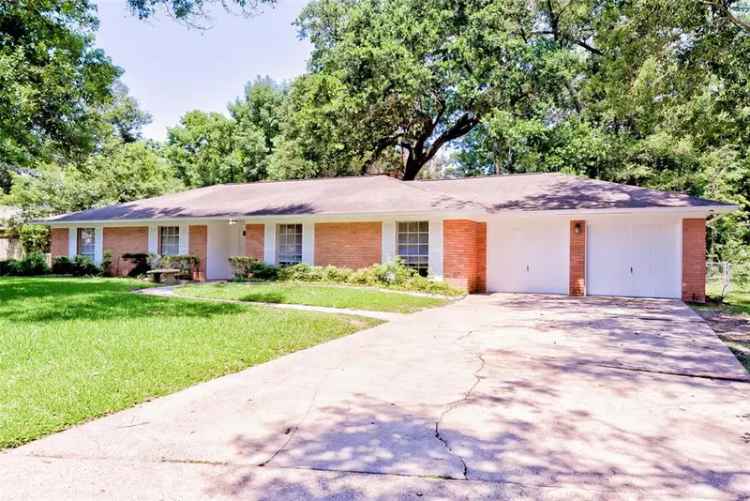 Single-family house For Sale in 1555, 23rd Street, Snyder, Texas