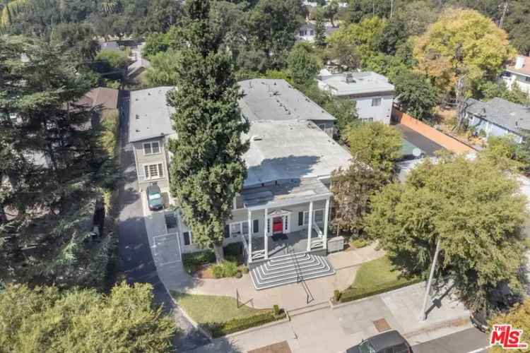 Multi-family house For Sale in 1559, North Hill Avenue, Pasadena, California