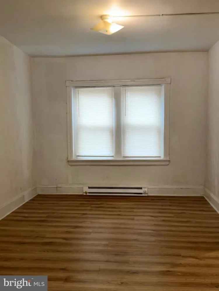 House For Sale in 205, East 24th Street, Wilmington, Delaware