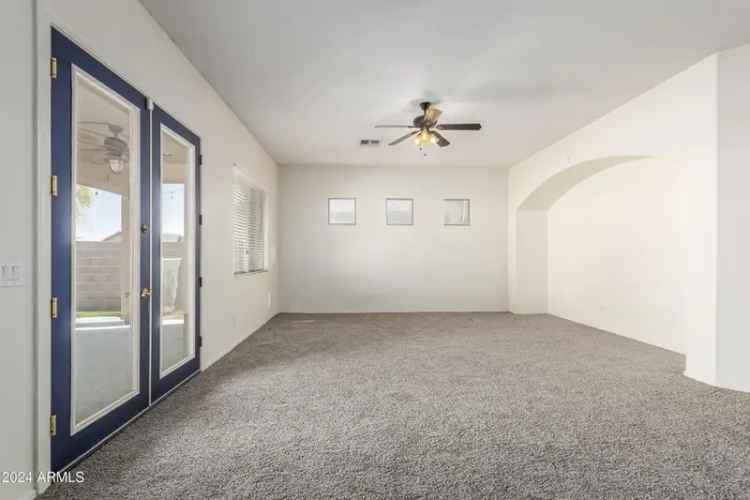 Single-family house For Sale in 18552, West Capistrano Avenue, Goodyear, Arizona