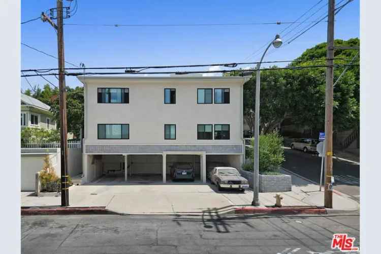 Multi-family house For Sale in 301, Ashland Avenue, Santa Monica, California