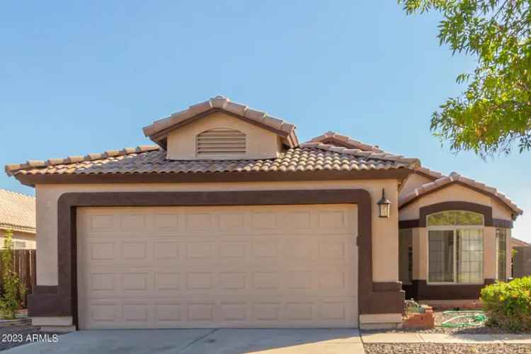 Single-family house For Sale in 13345, West Saguaro Lane, Surprise, Arizona