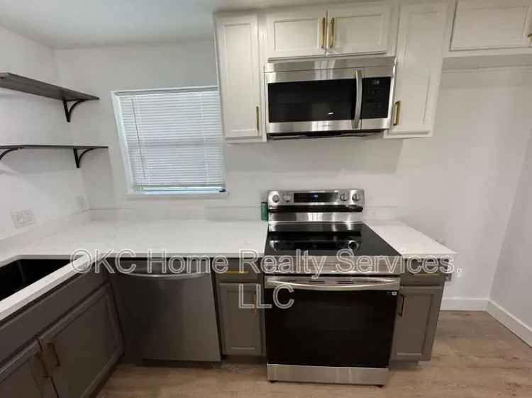 Cozy 3-Bedroom Home for Rent Updated Kitchen