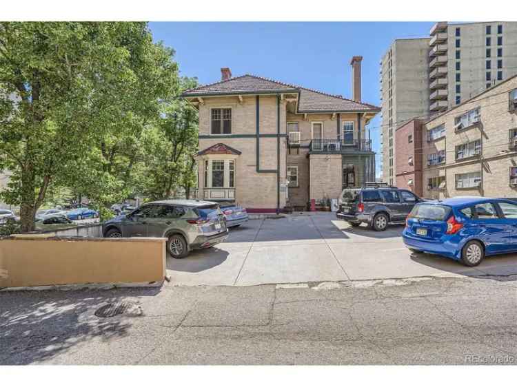 House For Sale in Denver, Colorado