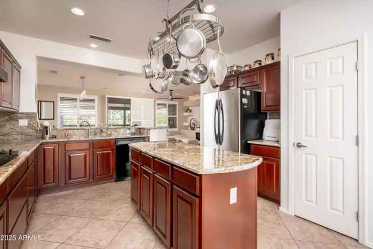 Single-family house For Sale in 21730, North Black Bear Lodge Drive, Surprise, Arizona