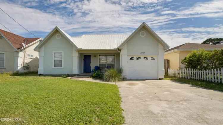 Single-family house For Sale in 3809, Mystic Street, Panama City Beach, Florida