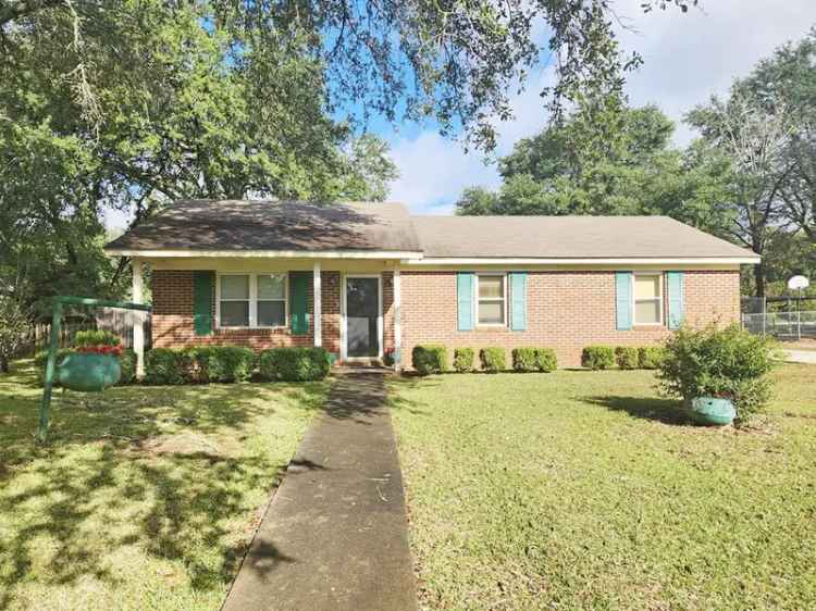 Single-family house For Sale in 2721, Yorktown Avenue, Albany, Georgia