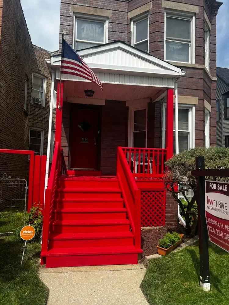 Multi-family house For Sale in 7110, South Eberhart Avenue, Chicago, Illinois