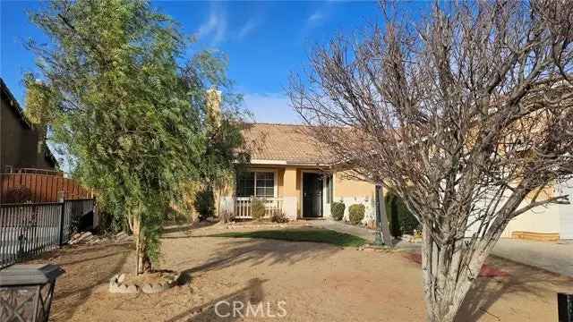 Single-family house For Sale in 10222, Lawson Avenue, Adelanto, California