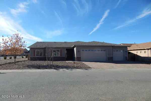 Single-family house For Sale in 5404, North Dolan Court, Prescott Valley, Arizona