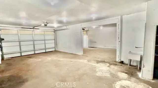 Multi-family house For Sale in 3127, Wabash Avenue, Los Angeles, California