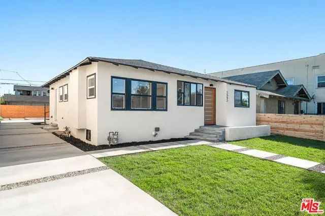 Multi-family house For Sale in 1552, West Vernon Avenue, Los Angeles, California